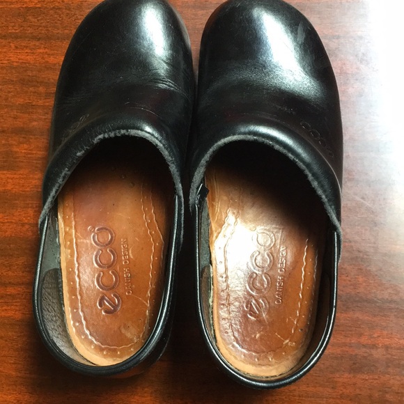 Excellent condition ECCO black leather EU size 36, US size 6.5 mule/clogs - Picture 2 of 4